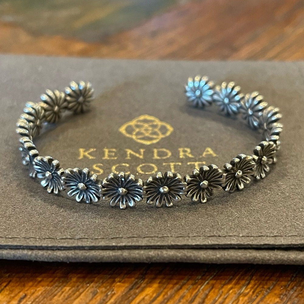 Kendra Scott Daisy Cuff Bracelet